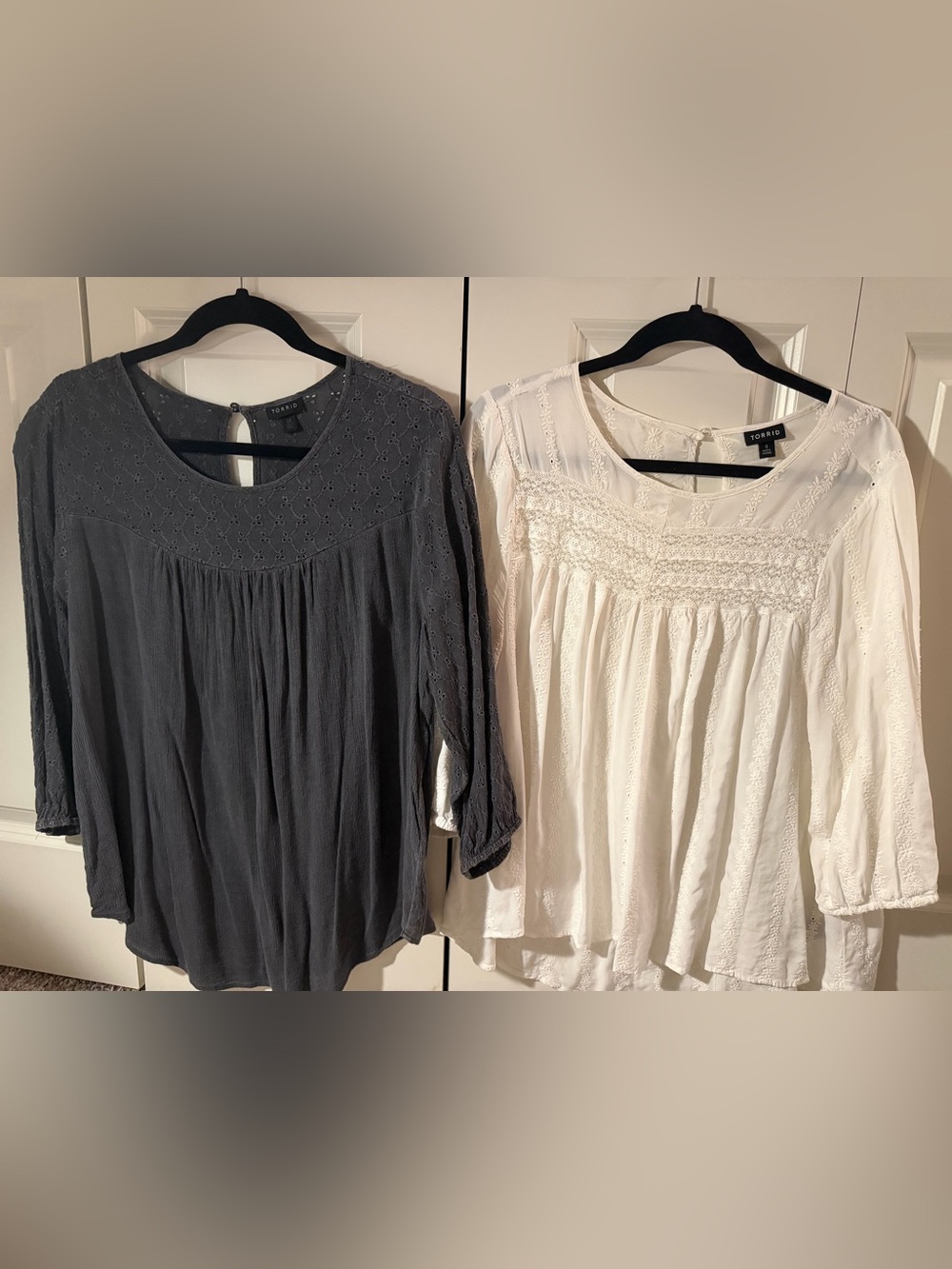 GUC bundle of 2 Torrid flowy 3/4 sleeve tops. Gray size 00. White size 0.